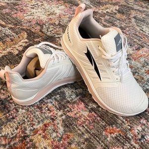 Altra Women’s Solstice Xt2 Training Shoe